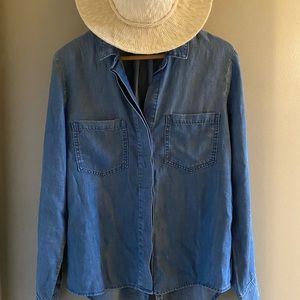 Anthropologie Clothe and Stone Jean Buttondown size M